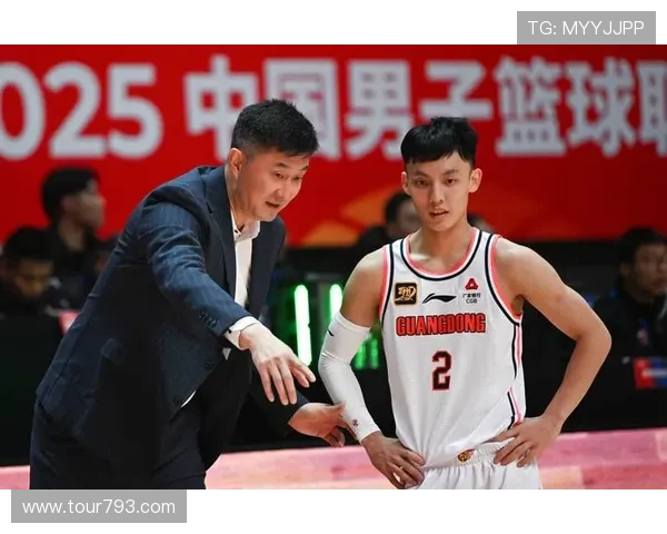 布朗砍下41+9+5荣膺总决赛MVP 带领广厦夺冠官方海报祝贺